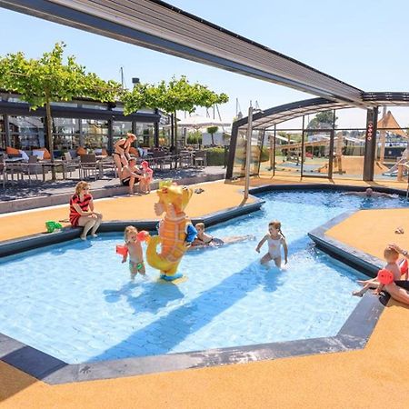 Chalet Op 5* Camping De Paardekreek Kortgene Exterior photo